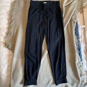 ARITZIA (TNA) black cotton trousers